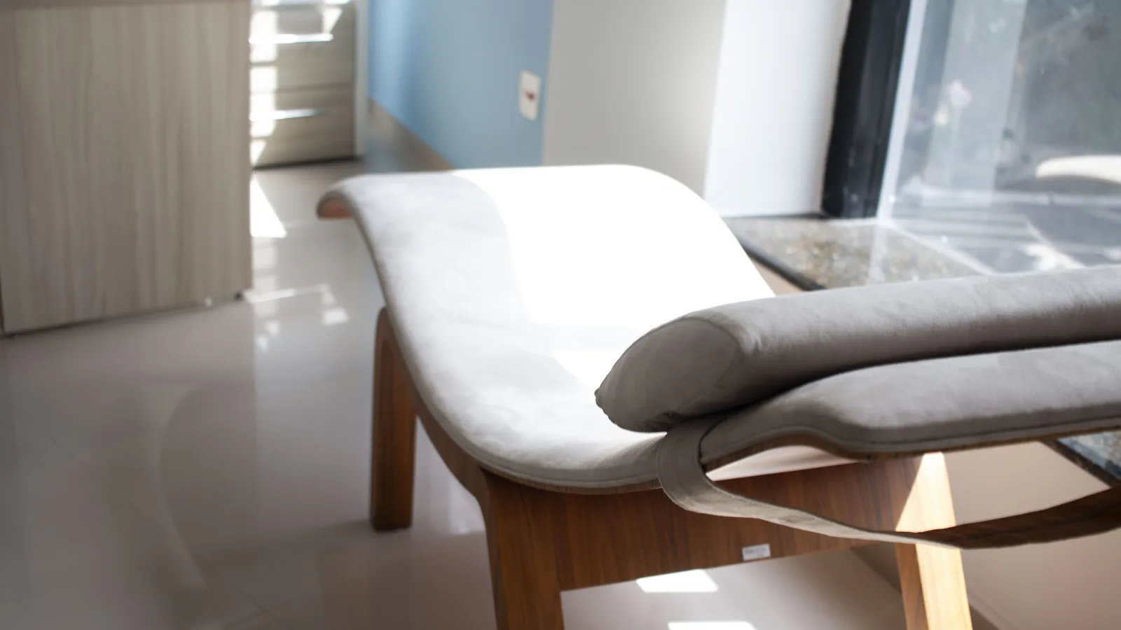 Divã de relaxamento no consultório do Jardim Paulista, São Paulo
